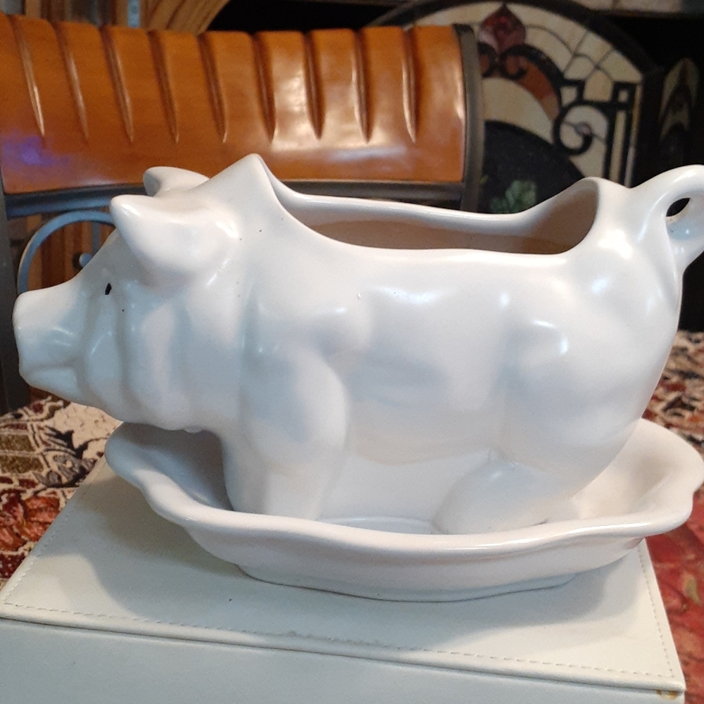 FINAL SALE Ceramic Pig planter - Picture 3 of 4